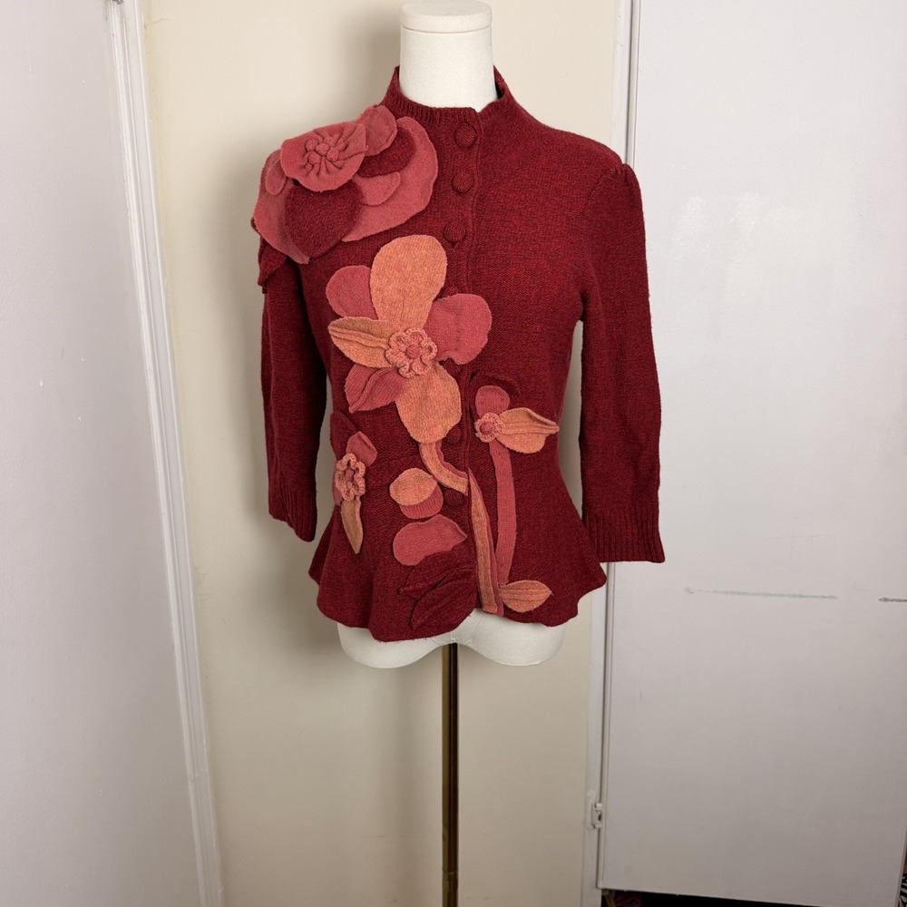 131 SLEEPING ON SNOW Anthropologie Armana Jasmine Red Floral Cardigan M Wool